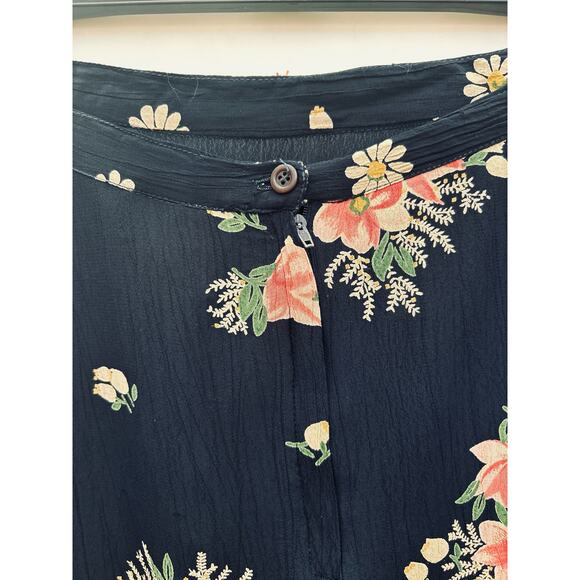 Free People XS Mini Skirt Floral Print Deep Blue  Excellent Condition - Picture 2 of 7